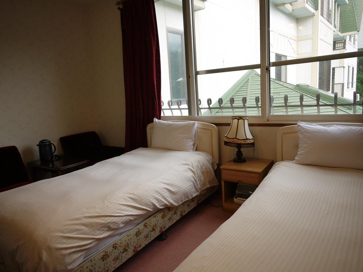 Hakuba Maerchen House Hotel Exterior photo