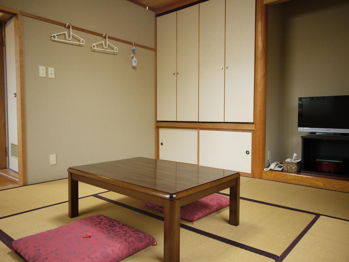 Hakuba Maerchen House Hotel Exterior photo