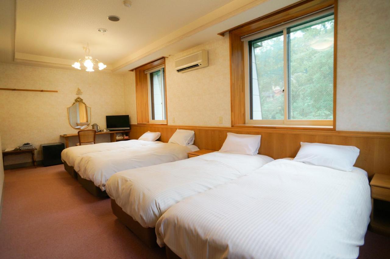 Hakuba Maerchen House Hotel Exterior photo